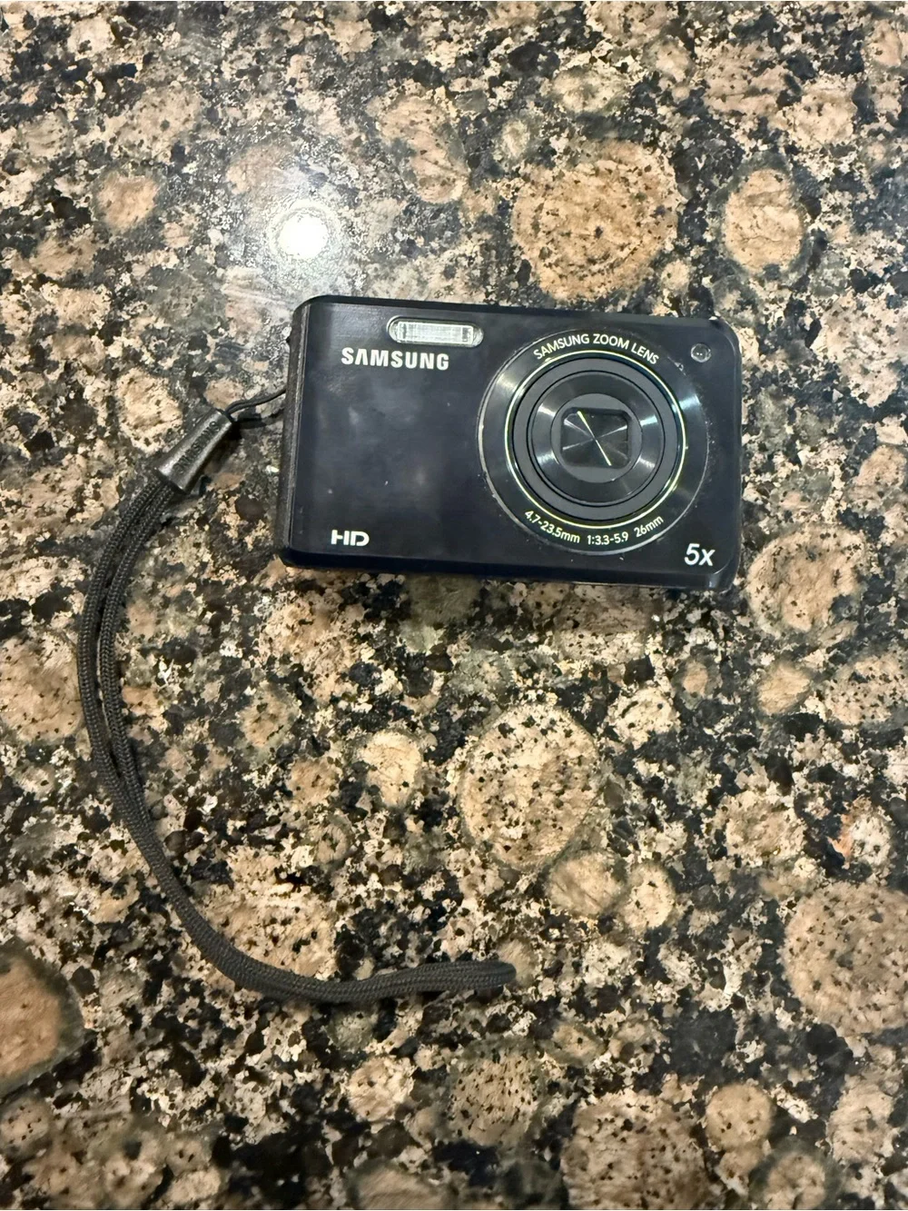 SAMSUNG DV50 DUALVIEW 16MP 5X ZOOM DIGITAL CAMERA